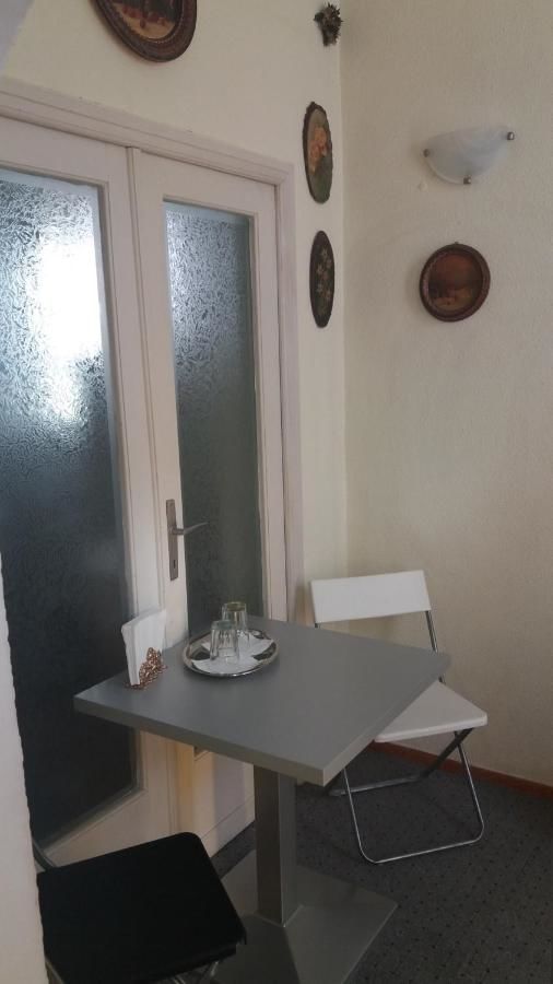 Гостевой дом 12 Residence Cotroceni Бухарест-33